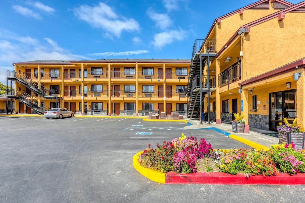 Quality Inn Salinas Esterno foto